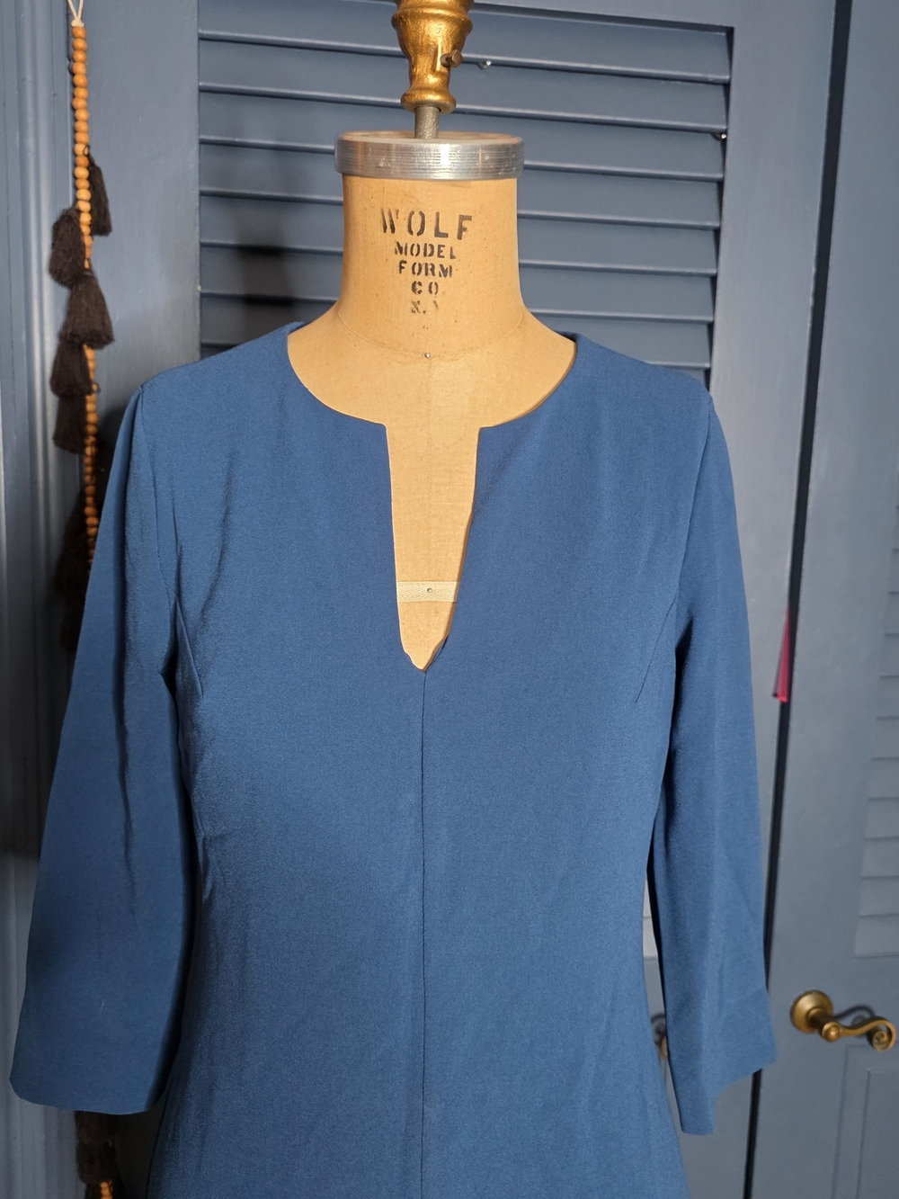 Diane von Furstenberg Fleur Notch Neck Sheath Dress Blue Size 4